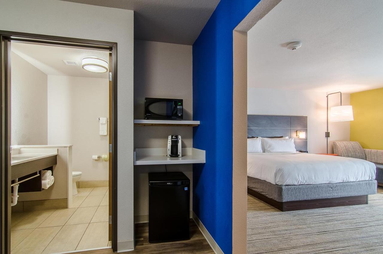 Holiday Inn Express & Suites - Atchison By Ihg Extérieur photo