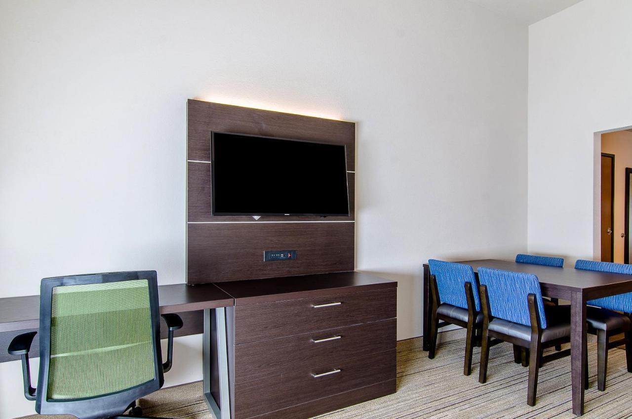 Holiday Inn Express & Suites - Atchison By Ihg Extérieur photo