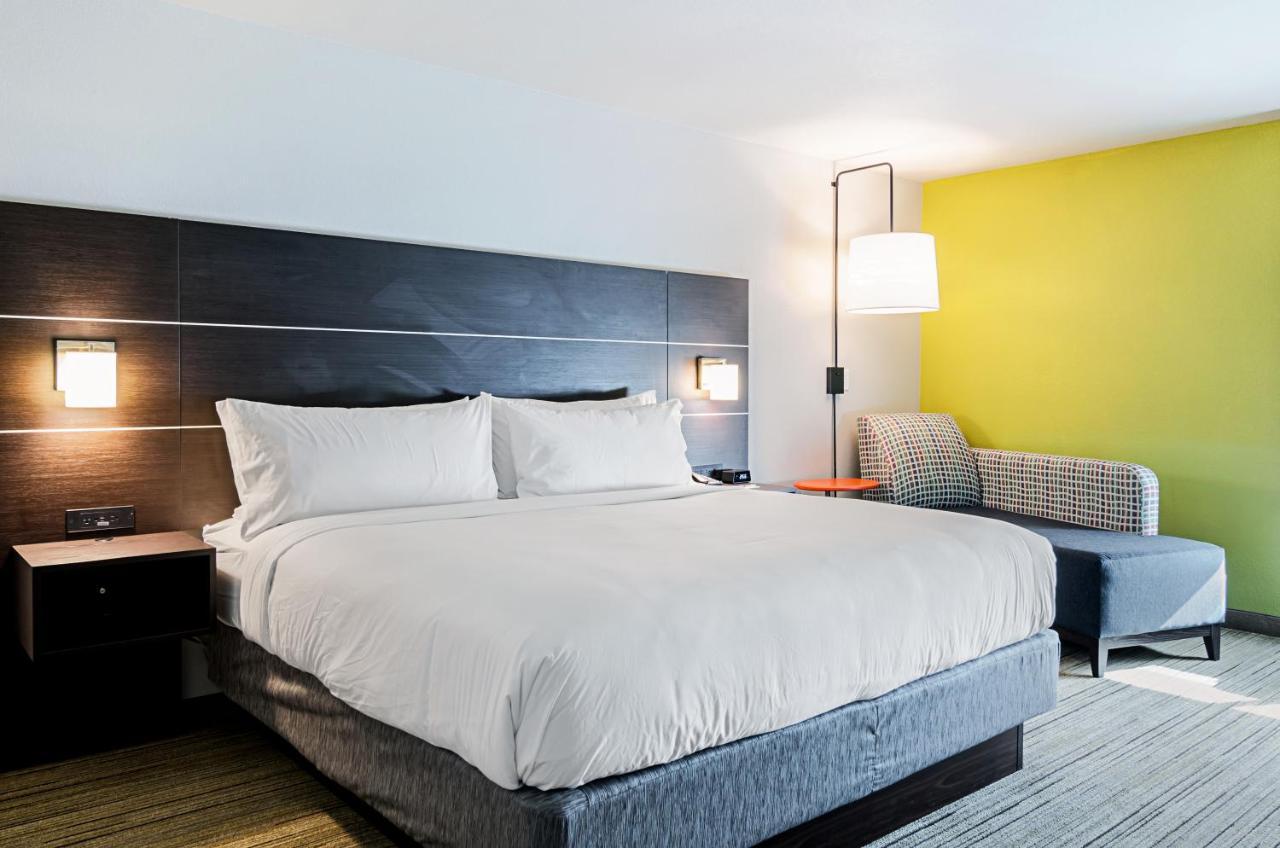 Holiday Inn Express & Suites - Atchison By Ihg Extérieur photo