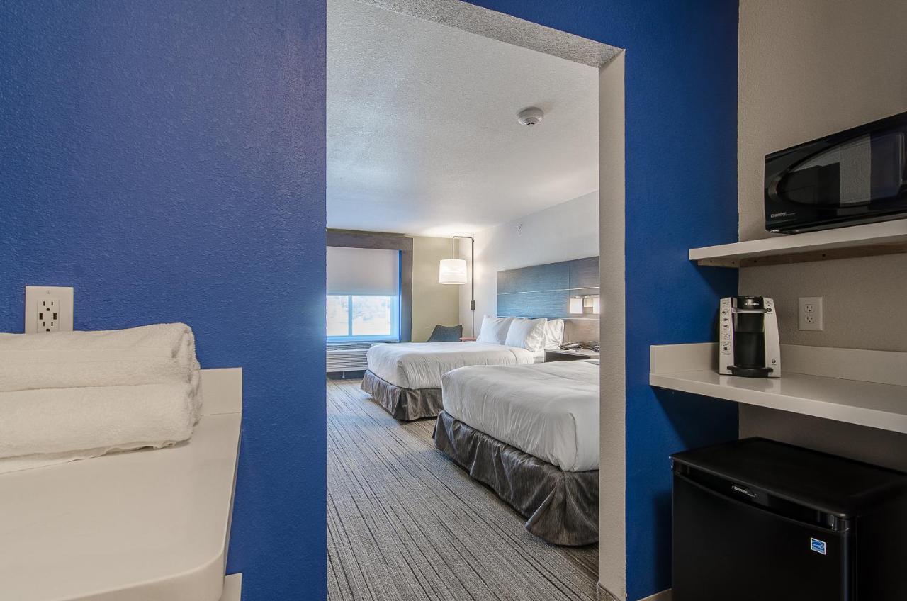 Holiday Inn Express & Suites - Atchison By Ihg Extérieur photo
